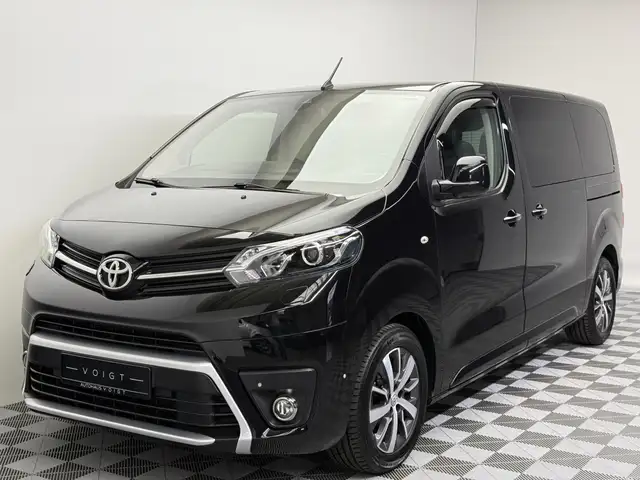 Toyota Proace view 30