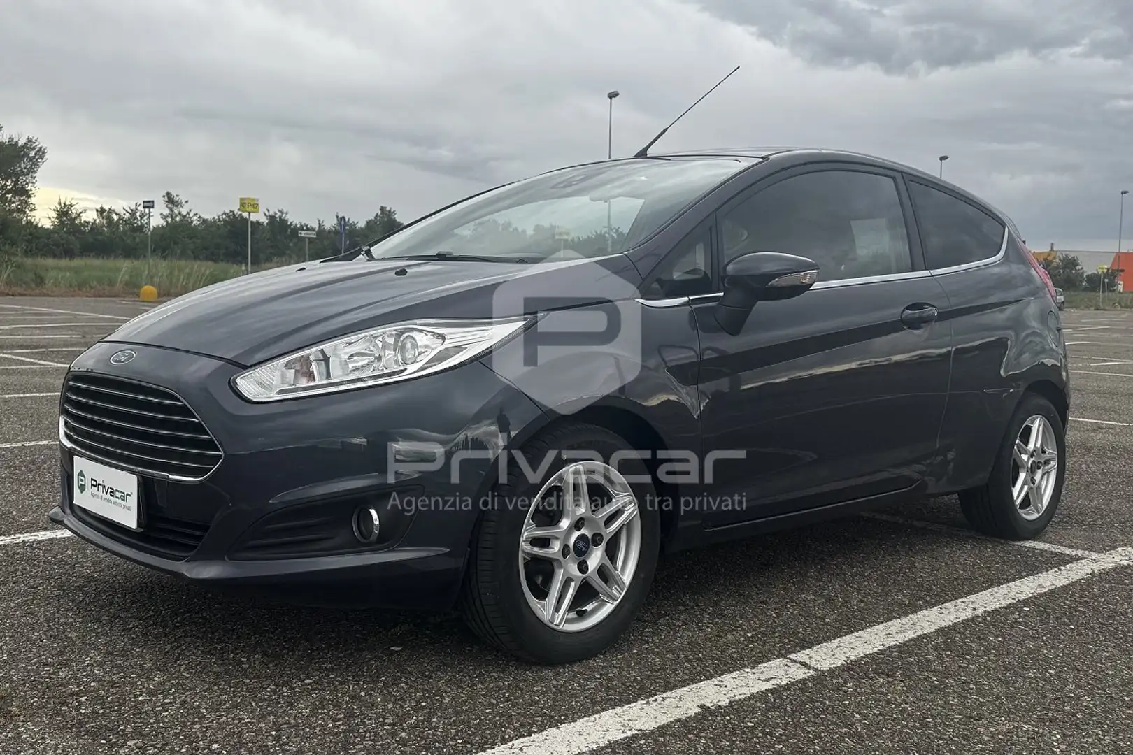 Ford Fiesta Fiesta 1.0 80CV 3 porte Titanium Zilver - 1