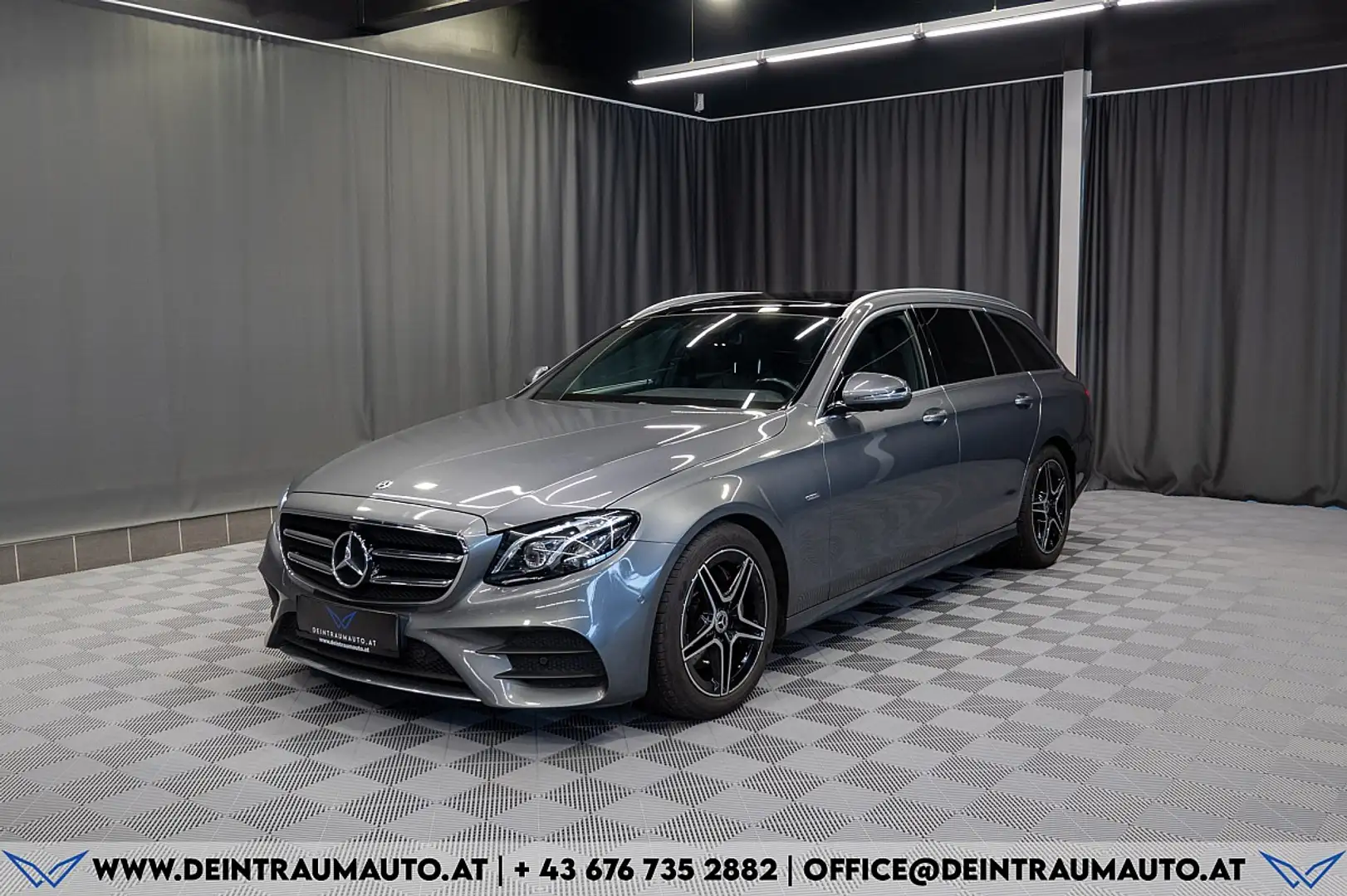 Mercedes-Benz E 200 d T*AMG-LINE*AHK*PANO*SHZ*LED* Gris - 1