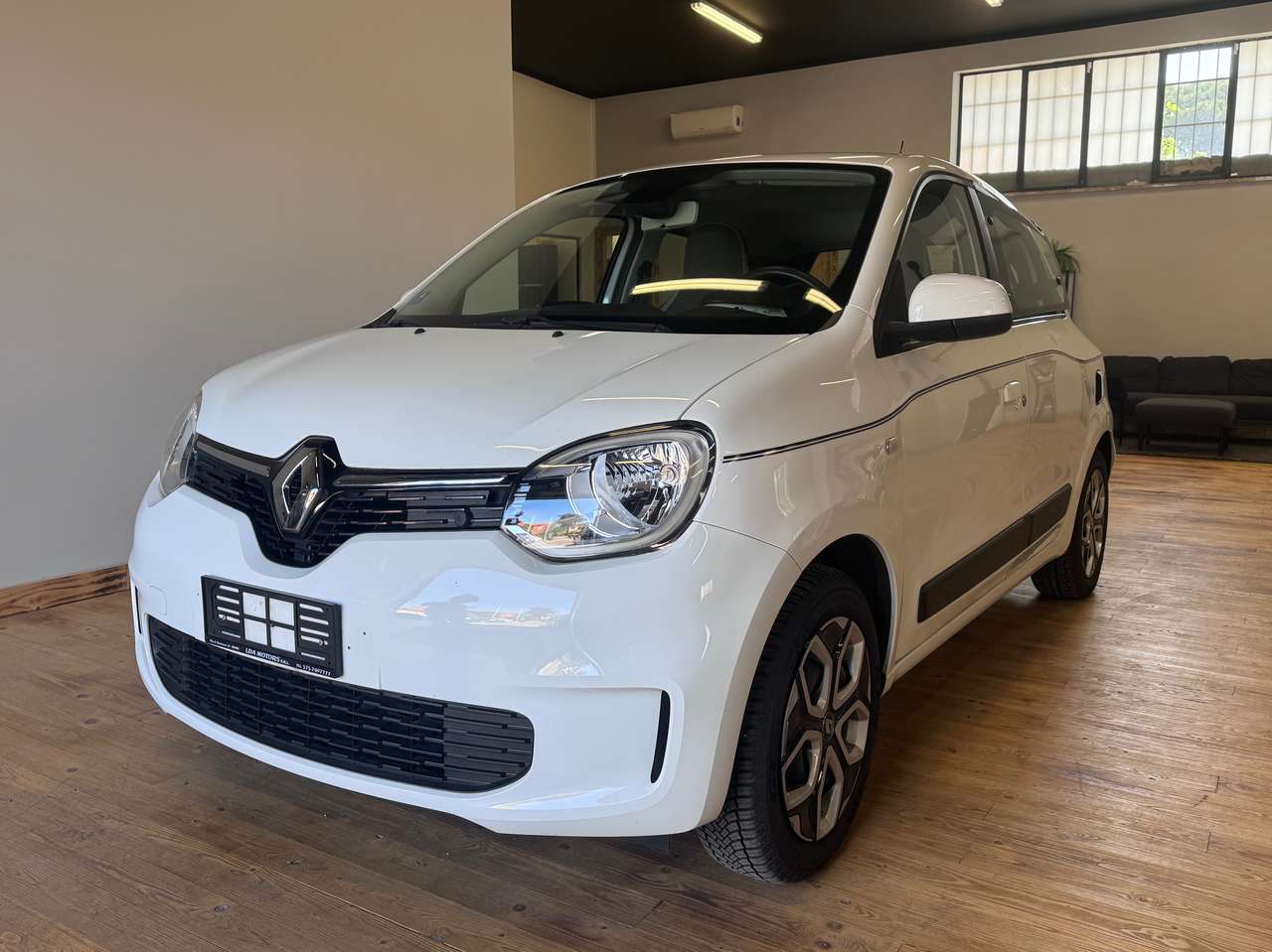 Renault Twingo 1.0 69 CV LIMITED LED NAVIGATORE NEOPATENTATI GARANZIA UNIPRO