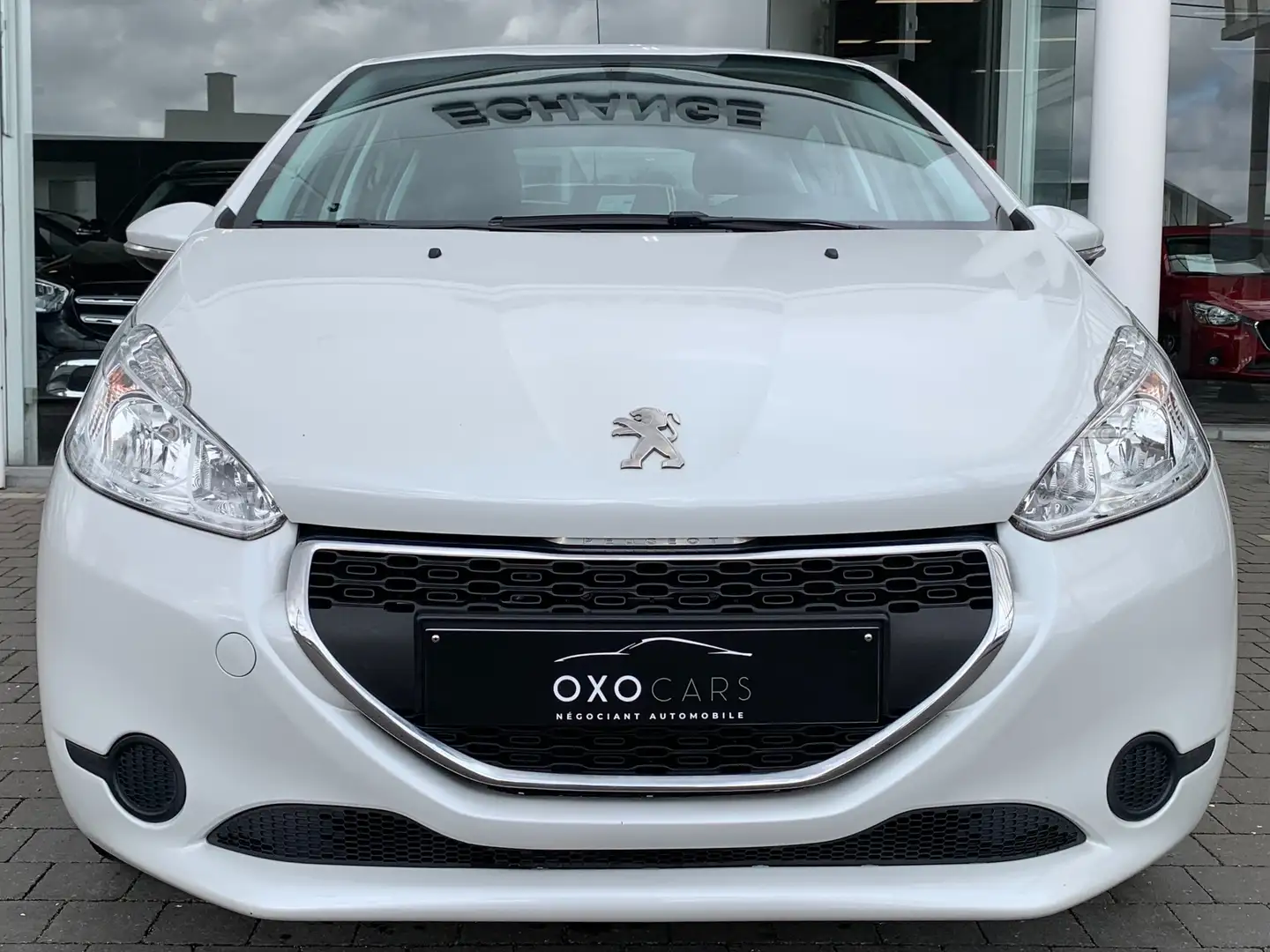 Peugeot 208 1.4 HDI / Airco / Cruise / Ecran / Bluetooth / PDC Blanc - 2