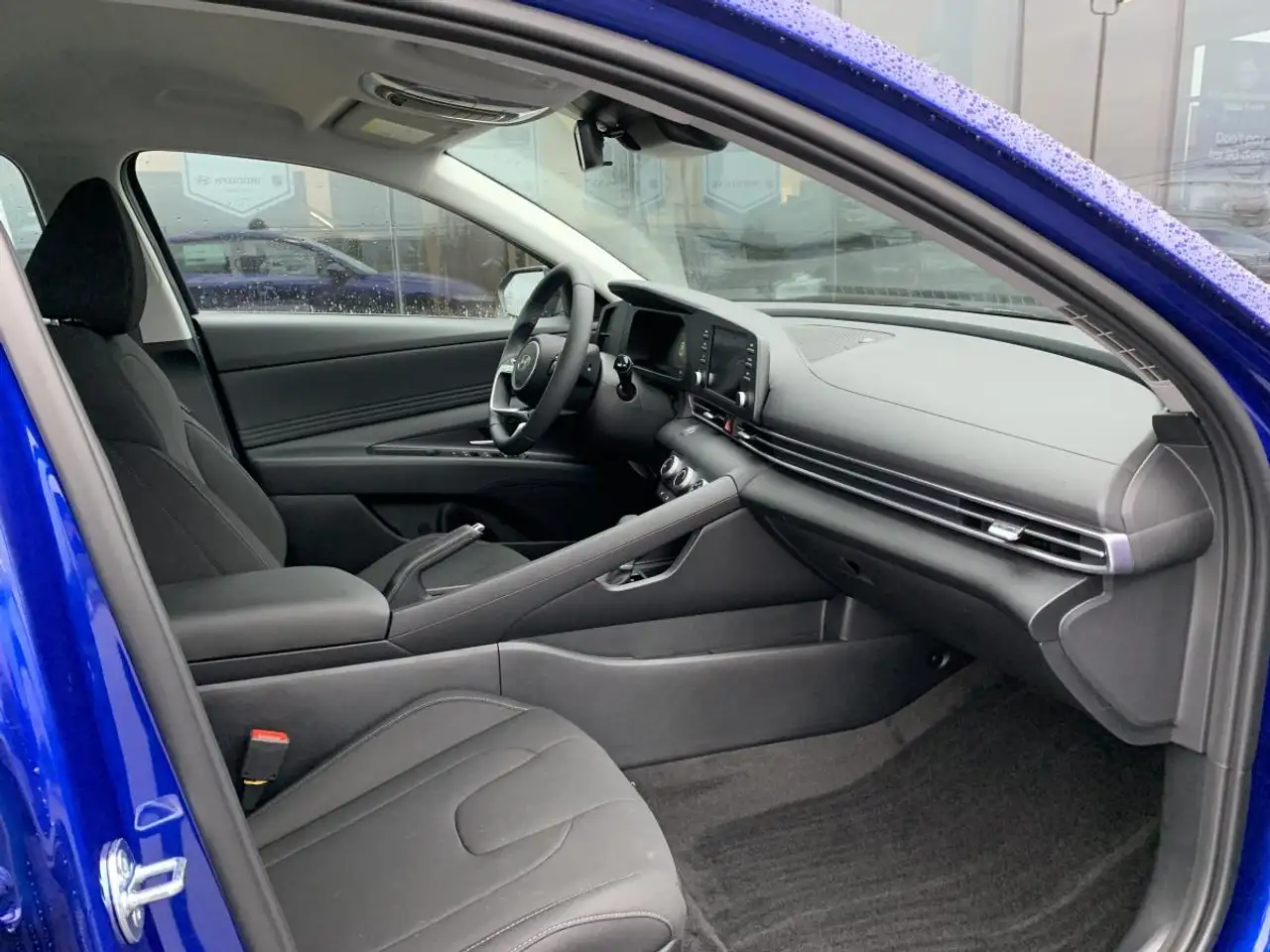 Hyundai ELANTRA снимка Hyundai ELANTRA