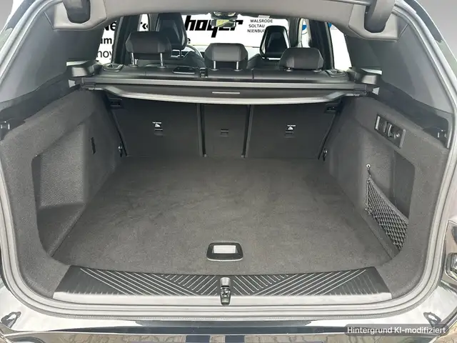 BMW X3 view 11