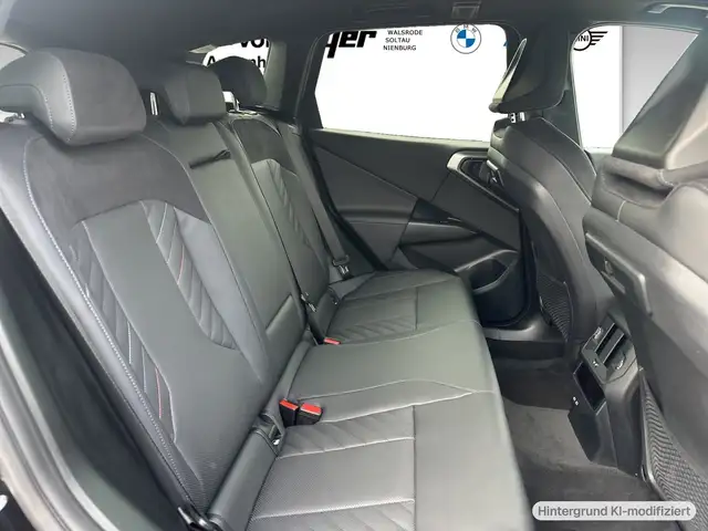 BMW X3 view 8
