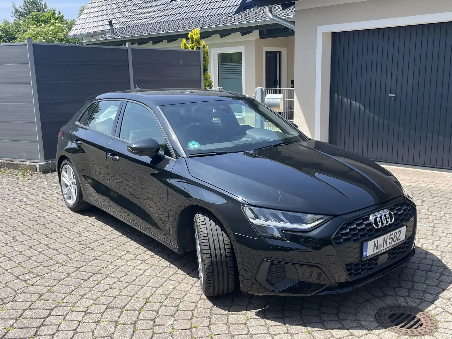 Audi A3 A3 35 TDI Sportback S tronic Schwarz - 1