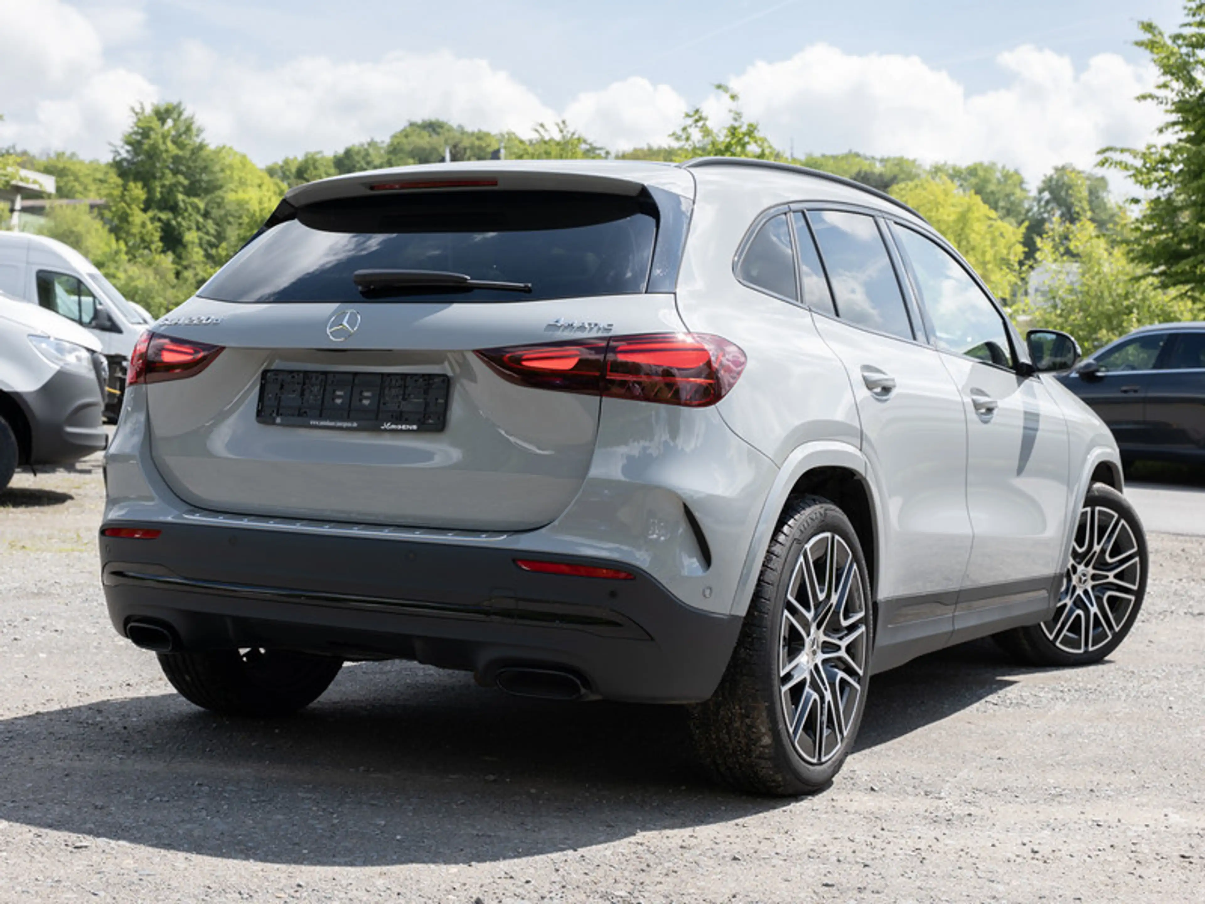 Mercedes-Benz GLA 220 d 4MATIC AMG-Sport+Pano+Distr+MLB+Night — photo 4