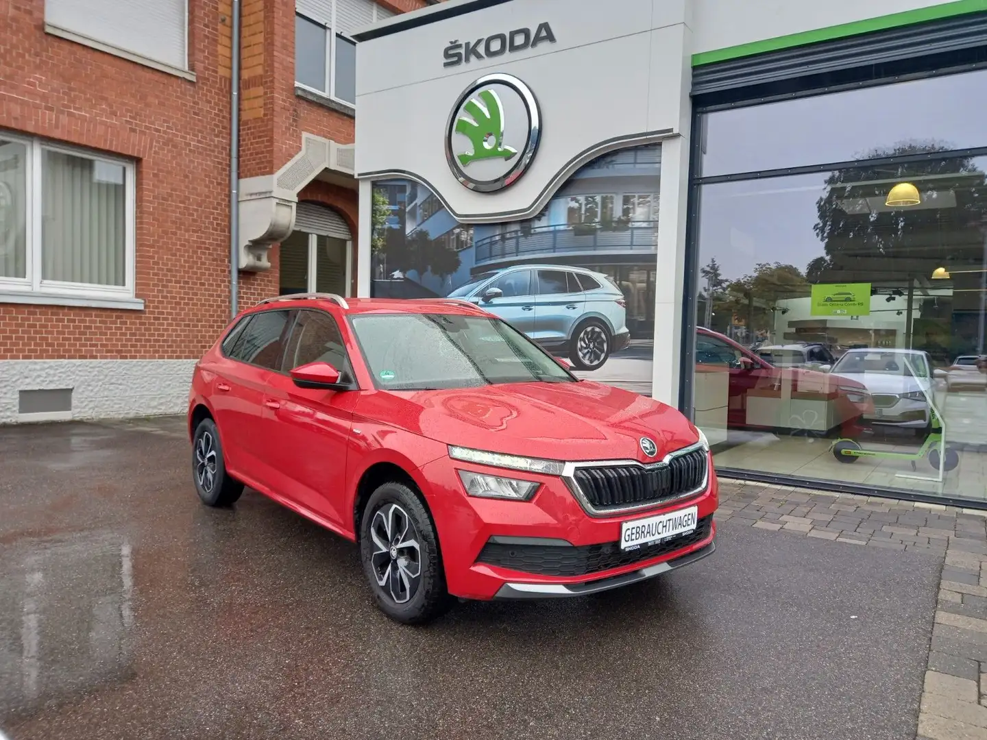 Skoda Kamiq Drive 125 1,5l TSI 110kW DSG NAVI,PDC,SHZ Rouge - 1