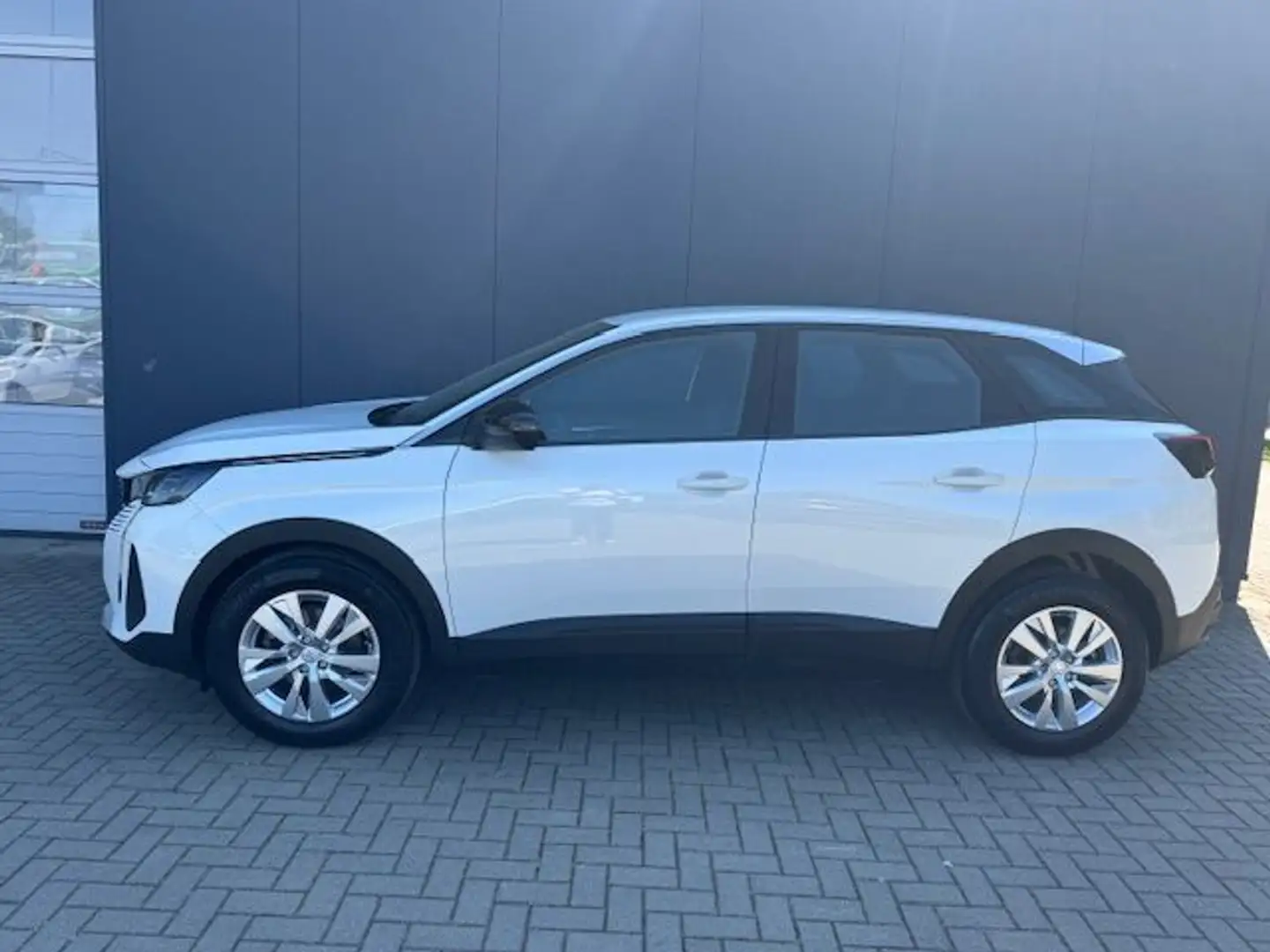 Peugeot 3008 PureTech 130 Stop & Start GPF Active Pack Blanc - 2