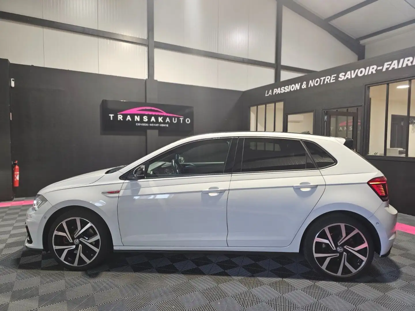 Volkswagen Polo 2.0 TSI GTI Blanco - 2
