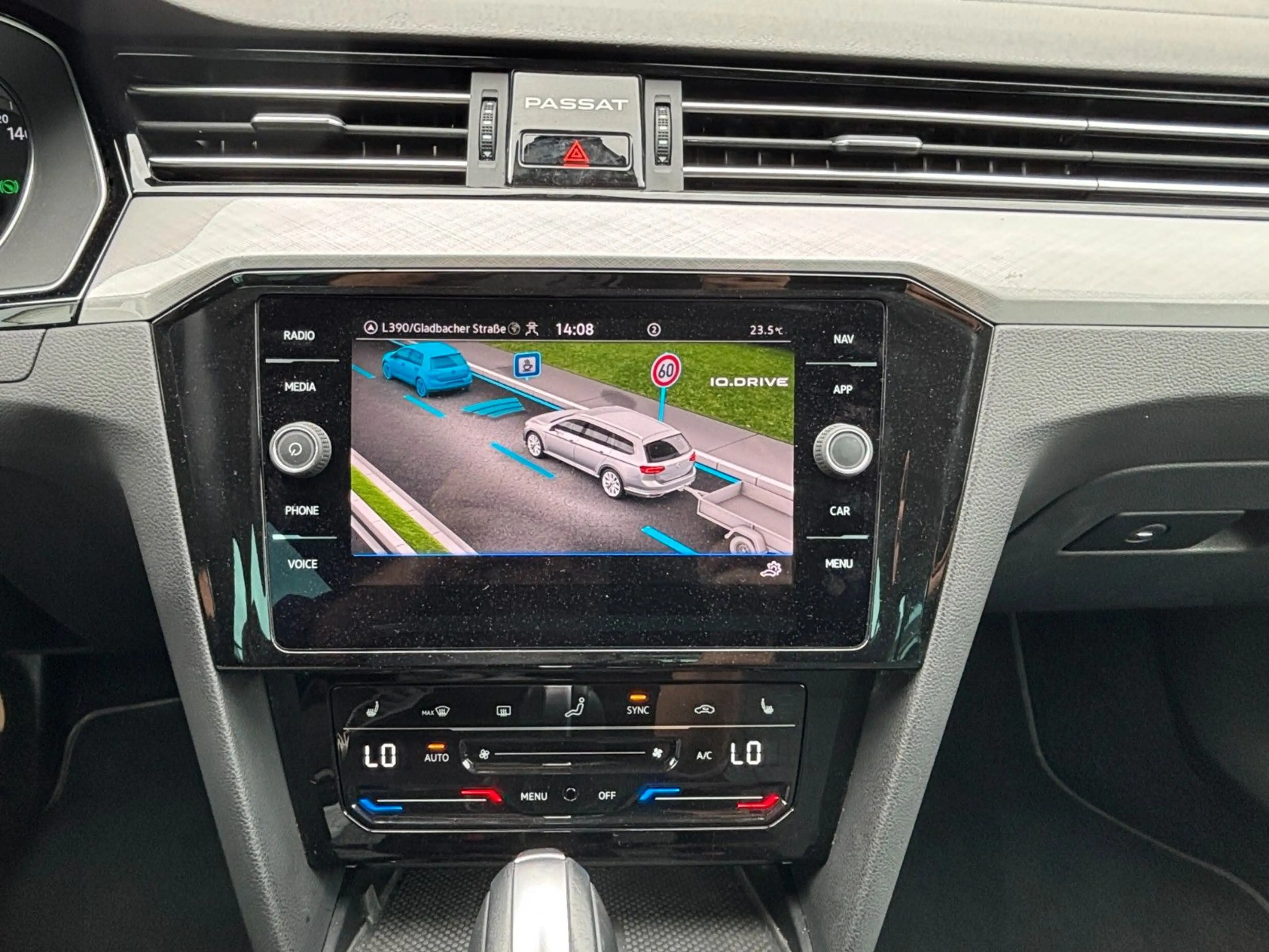 Volkswagen Passat Variant DSG Comfortline / Life / Business — photo 23