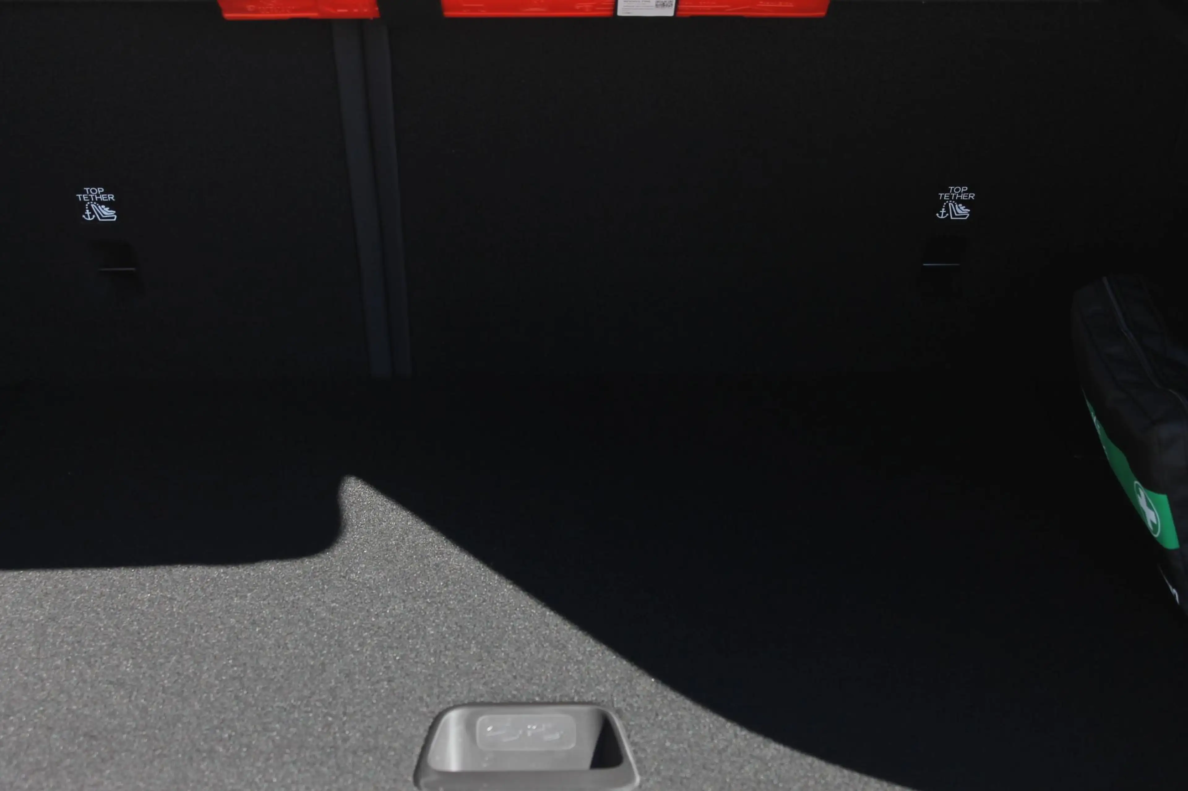 Volvo EX30 P5 Long Range Plus Europa 69 kWh Google infotainme — photo 12