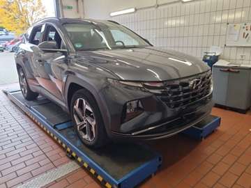 1.6 Trend Plug-In Hybrid 4WD Autom.