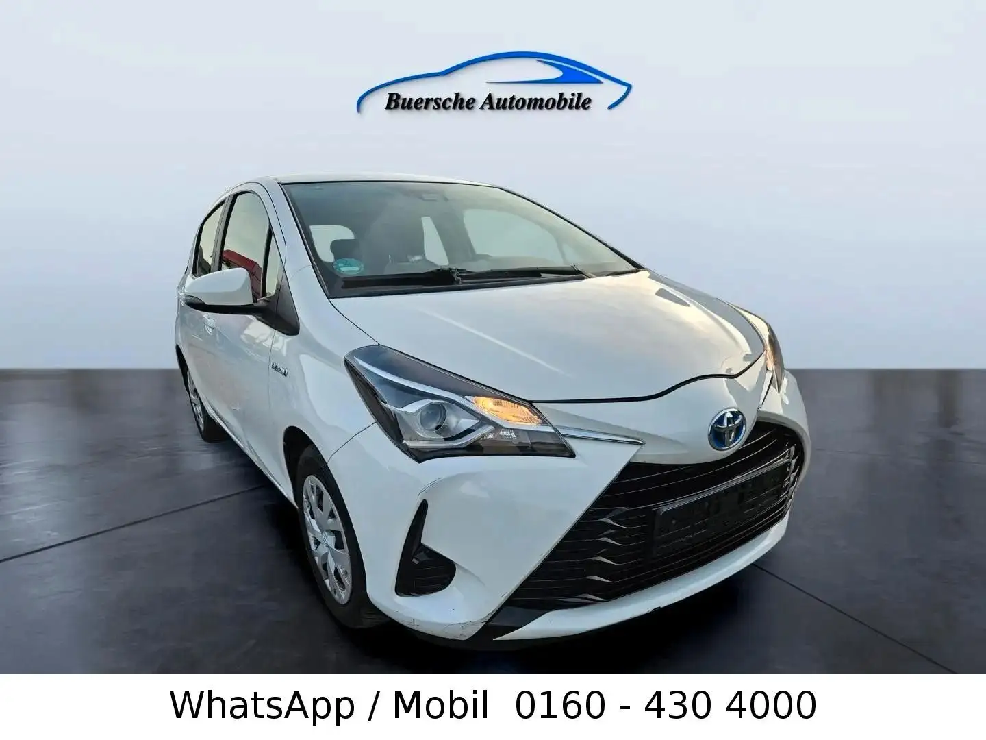 Toyota Yaris Hybrid Comfort 1 Hand nur 59 Tkm Weiß - 1