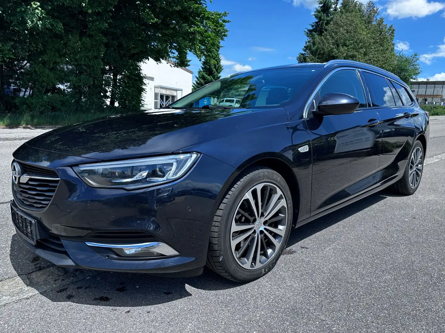 Opel Insignia B Sports Tourer Dynamic Blau - 2