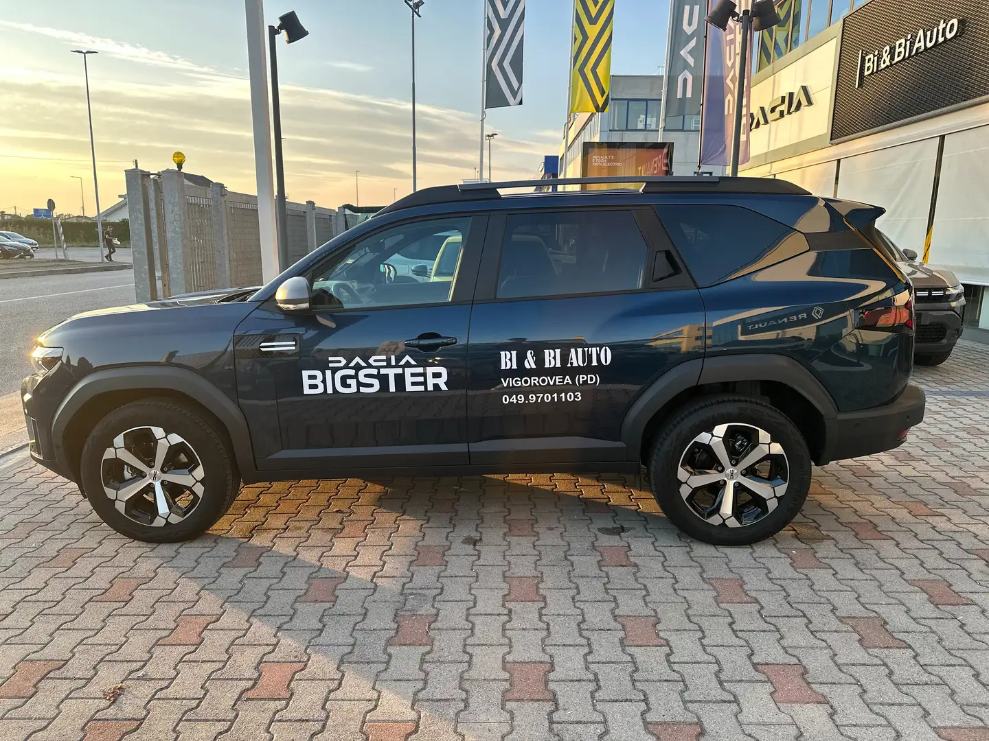 Dacia Bigster Bigster 1.8 hybrid Journey 155cv Bleu - 2