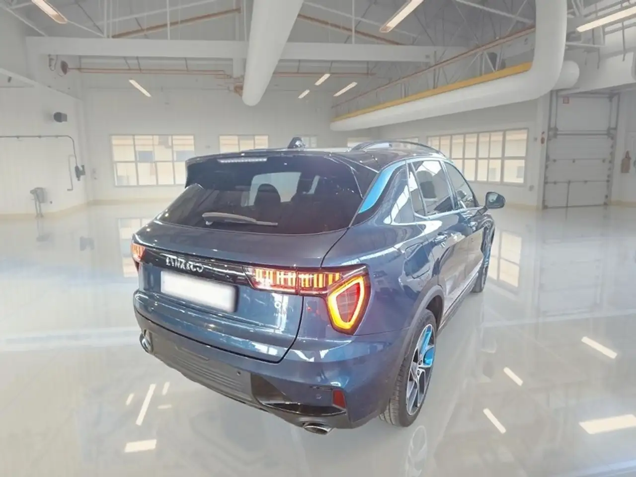 Lynk & Co 01 1.5 132KW PHEV DCT 6.6 KW OBC SUV, миниатюра 4