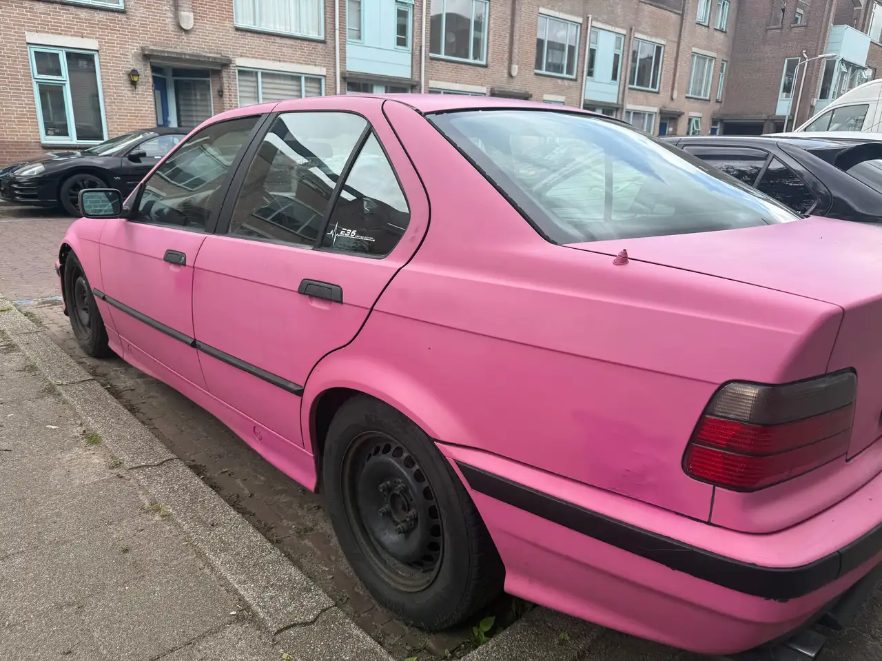 BMW 318 318i, foto 2