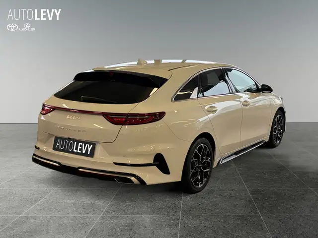 Kia Proceed view 6