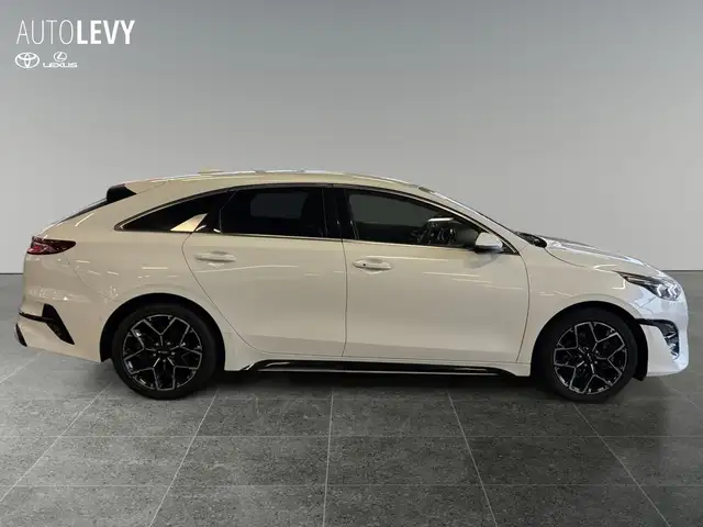 Kia Proceed view 7