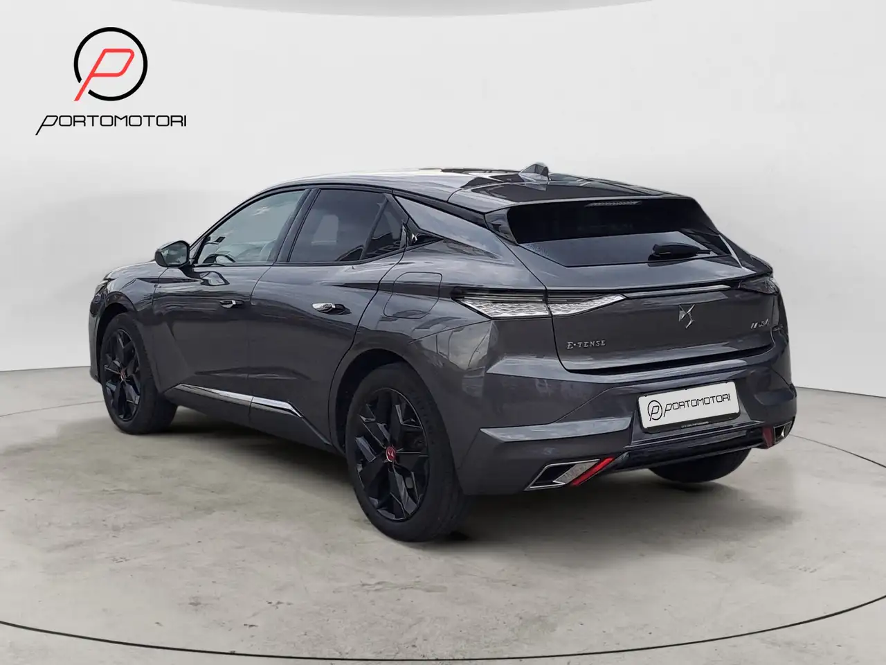 DS Automobiles DS 4 Crossback 4 E-Tense 225 Performance Line+ 3