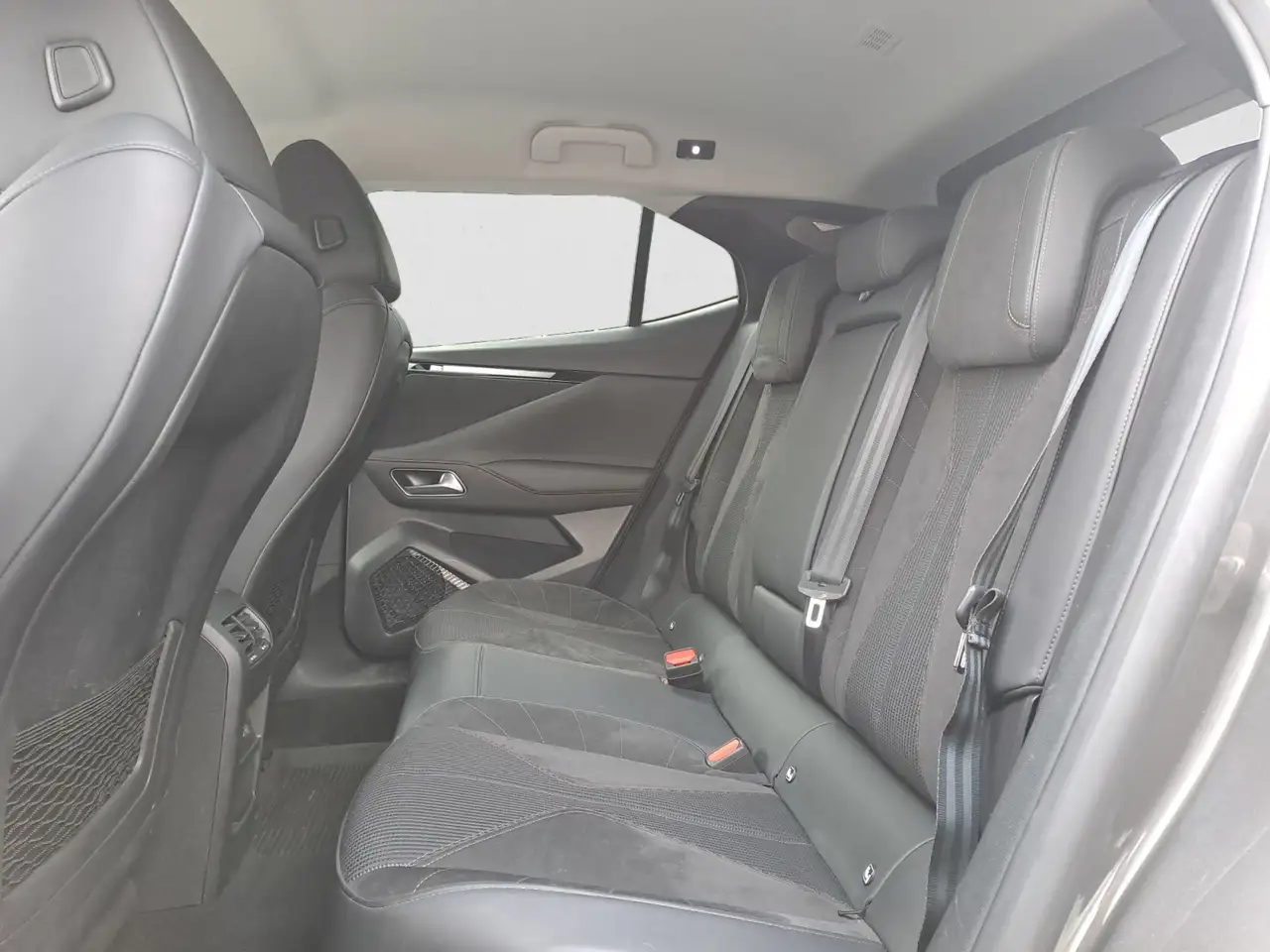 DS Automobiles DS 4 Crossback 4 E-Tense 225 Performance Line+ 11