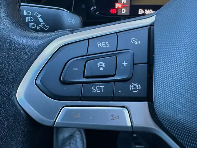 Volkswagen Golf view 14