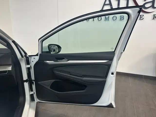 Volkswagen Golf view 7