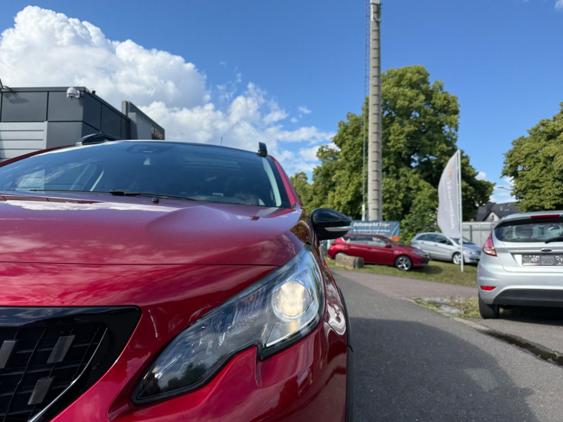Peugeot 2008 GT-Line! Automatik! TÜV NEU! Panoramadach! — photo 11