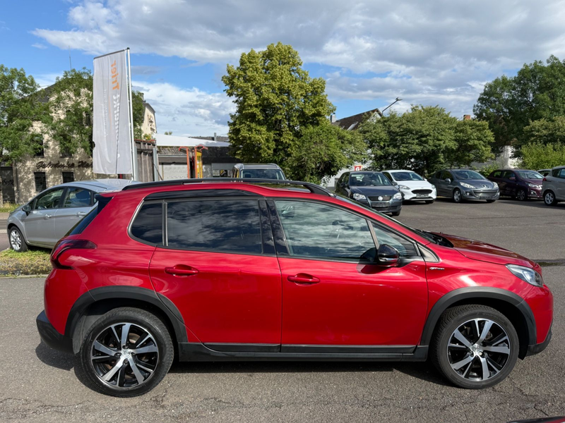 Peugeot 2008 GT-Line! Automatik! TÜV NEU! Panoramadach! — photo 8
