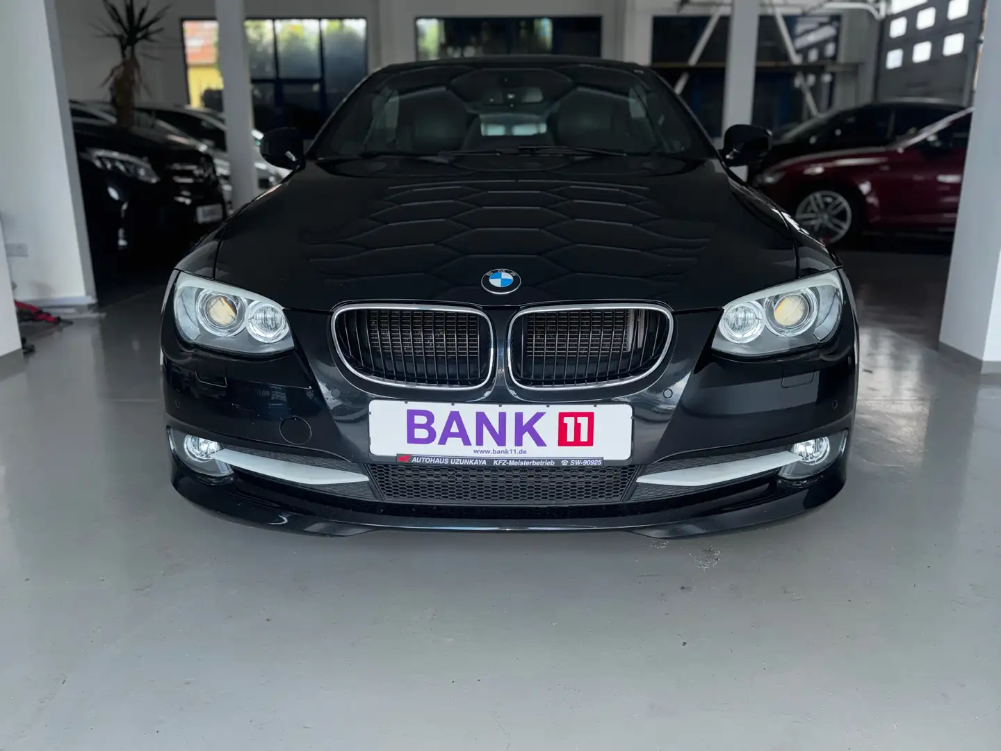 BMW 320 320d Cabrio Zwart - 2