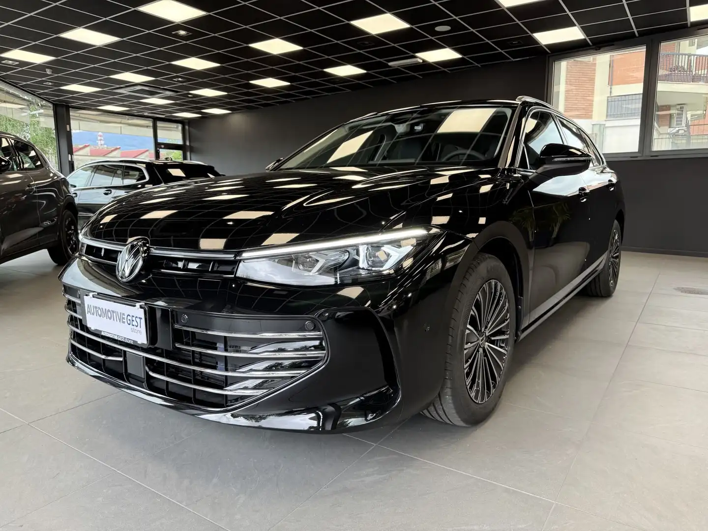 Volkswagen Passat 2.0 TDI 150 CV SCR EVO DSG Business Černá - 1