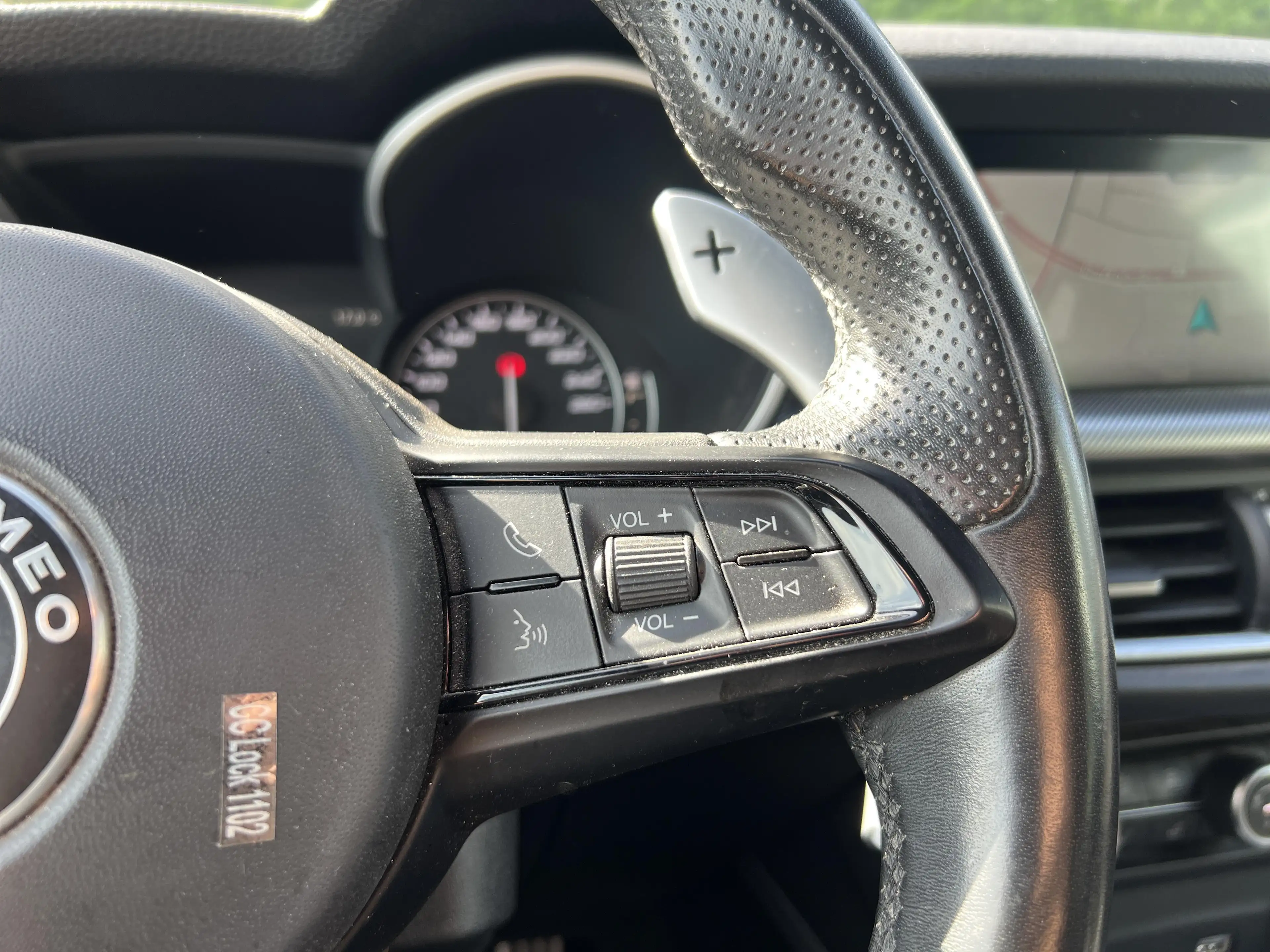 Alfa Romeo Stelvio Veloce — photo 15