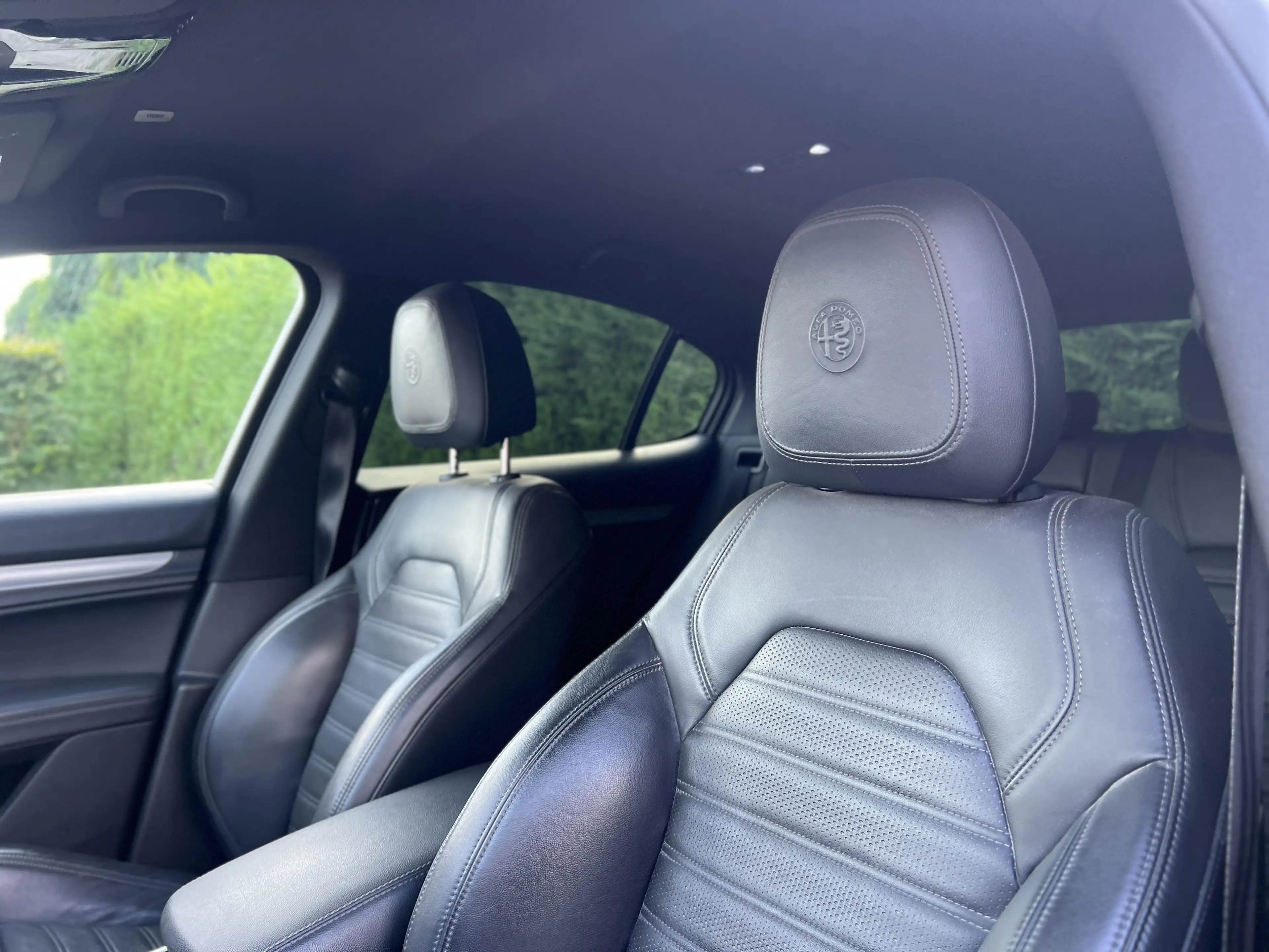 Alfa Romeo Stelvio Veloce — photo 13