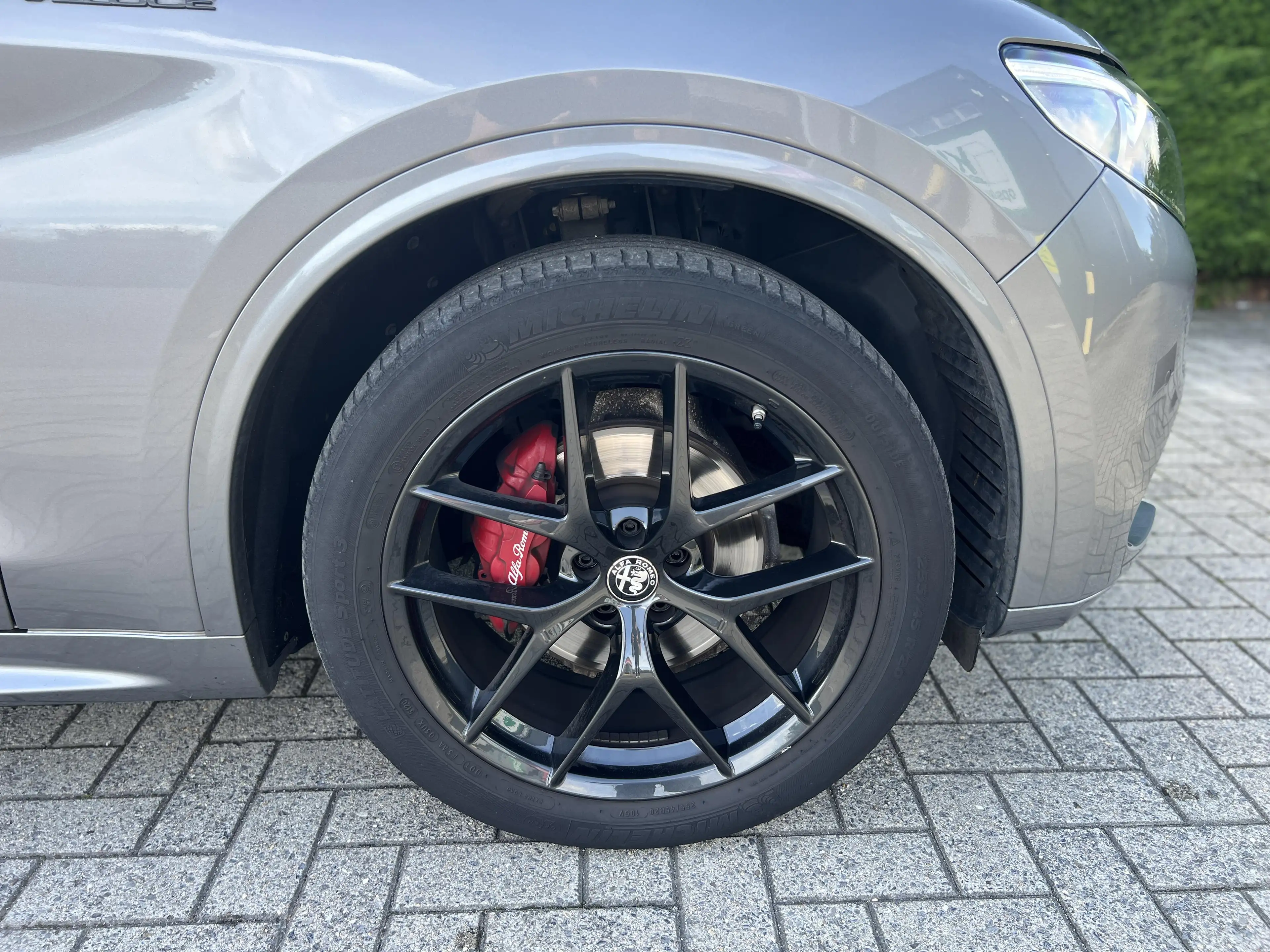 Alfa Romeo Stelvio Veloce — photo 9