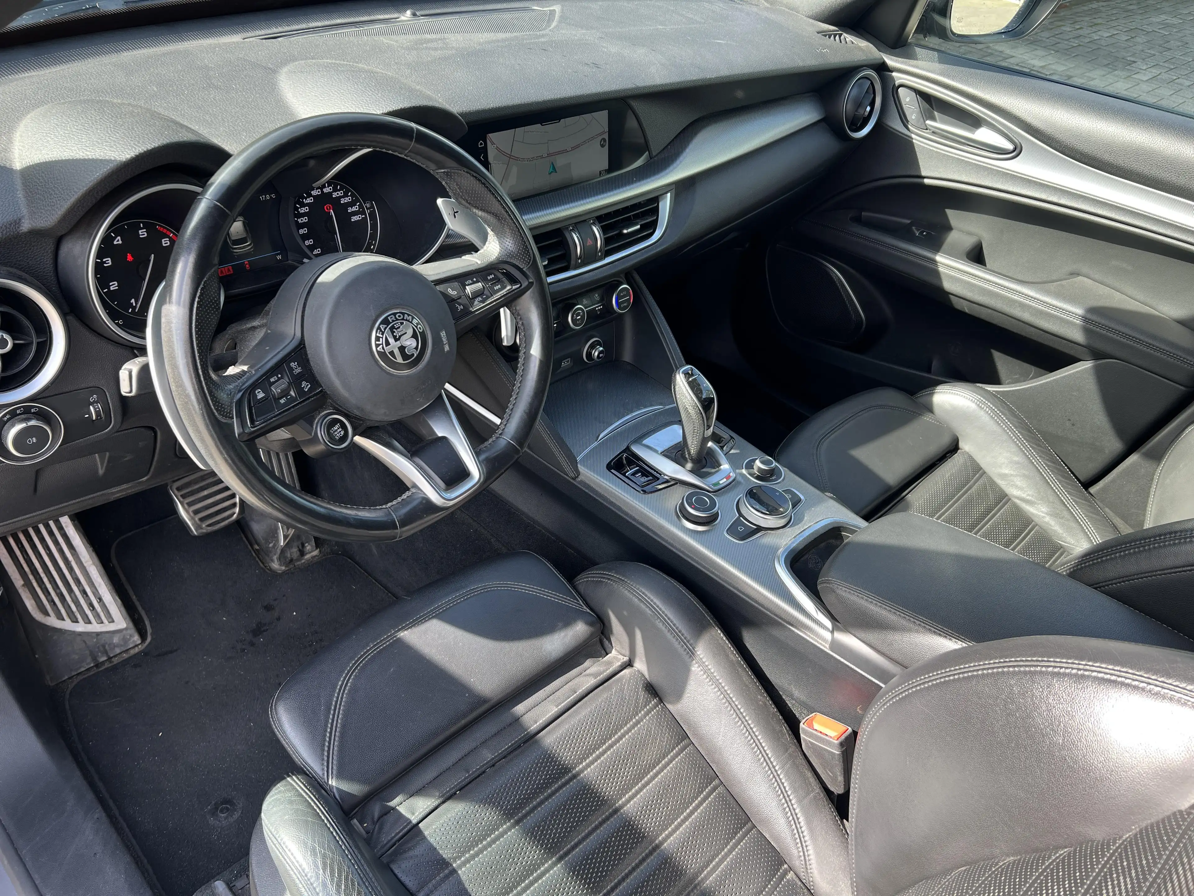 Alfa Romeo Stelvio Veloce — photo 10
