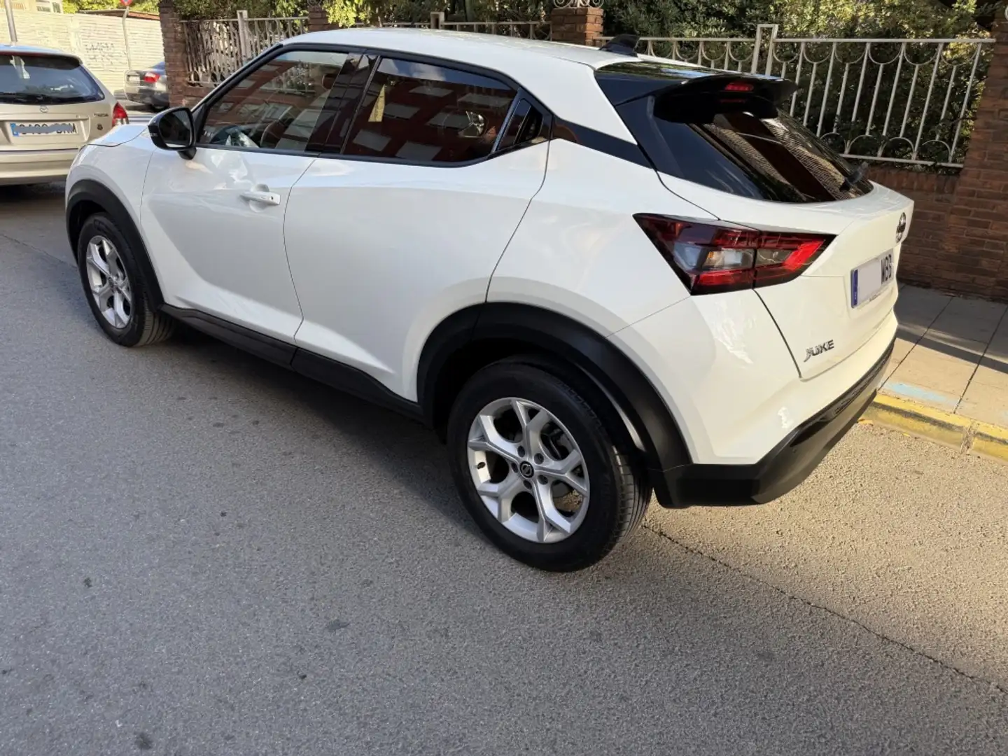 Nissan Juke 1.0 DIG-T Enigma 4x2 114 Blanco - 2
