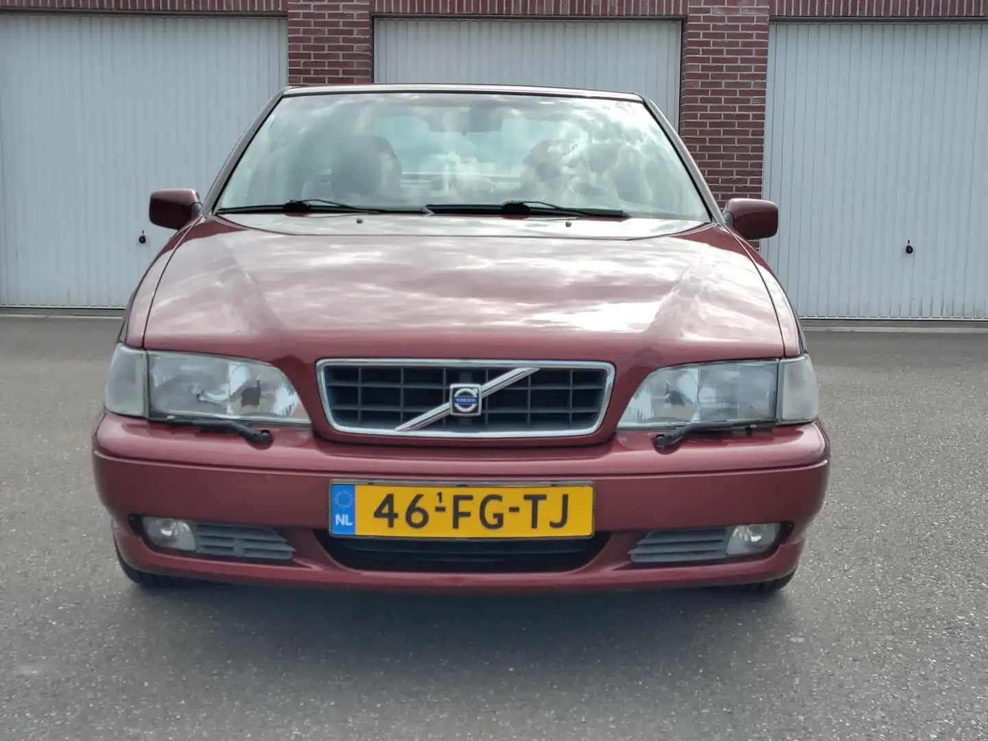 Volvo S70 2.4 Comfort 170pk | Org NL | Leer | Bluetooth Rot - 2