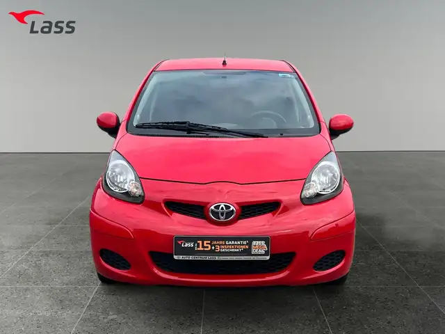 Toyota Aygo view 9