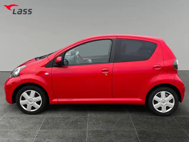 Toyota Aygo view 3