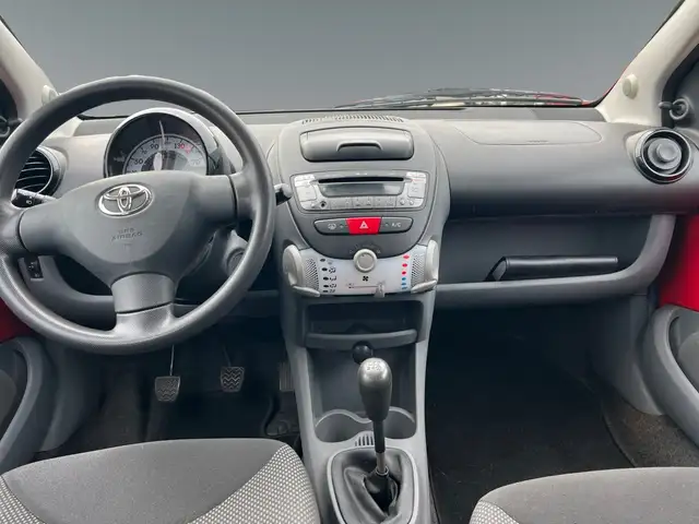 Toyota Aygo view 11