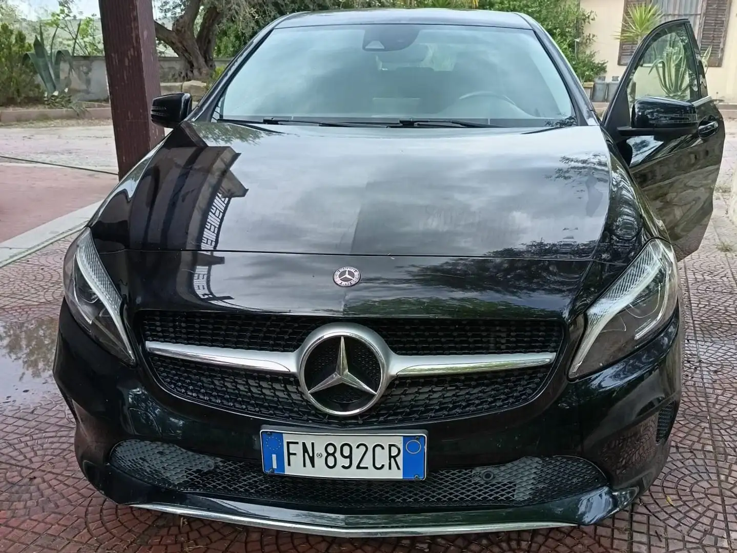Mercedes-Benz A 200 A 200 d Sport Activity edition 4matic auto Nero - 1