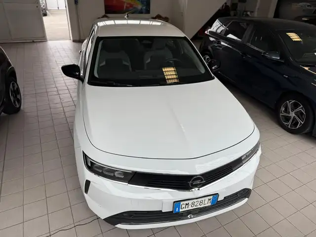 Opel Astra Astra VI 2022 1.2 t Edition s
