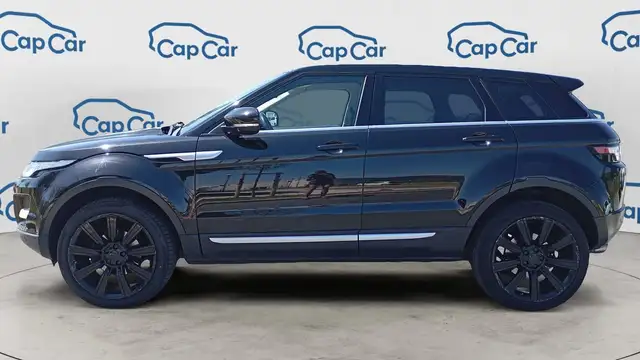 Land Rover Range Rover Evoque view 2