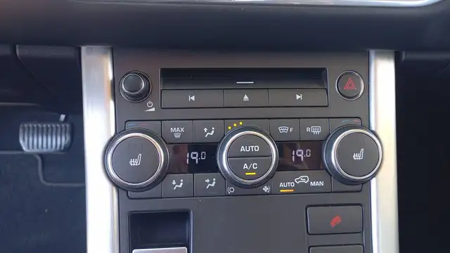 Land Rover Range Rover Evoque view 13