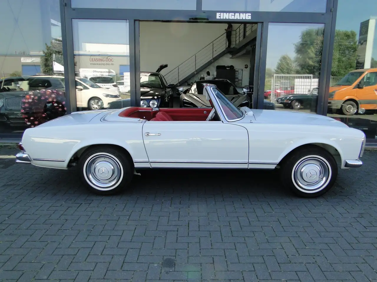 Mercedes-Benz 230 SL PAGODE W113 DEUTSCHES FAHRZEUG LEDER ROT, foto 12