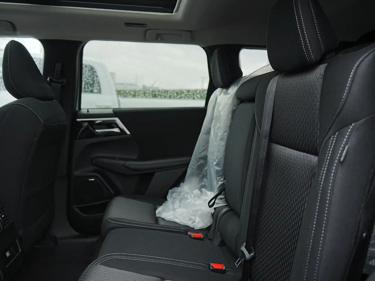 Mitsubishi Outlander снимка Mitsubishi Outlander