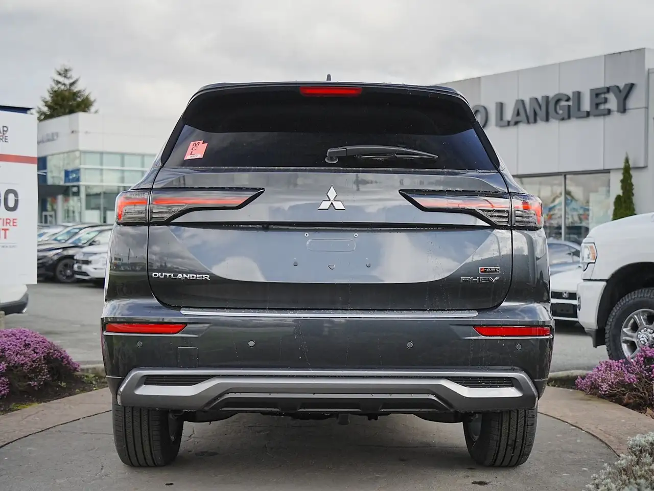 Mitsubishi Outlander снимка Mitsubishi Outlander
