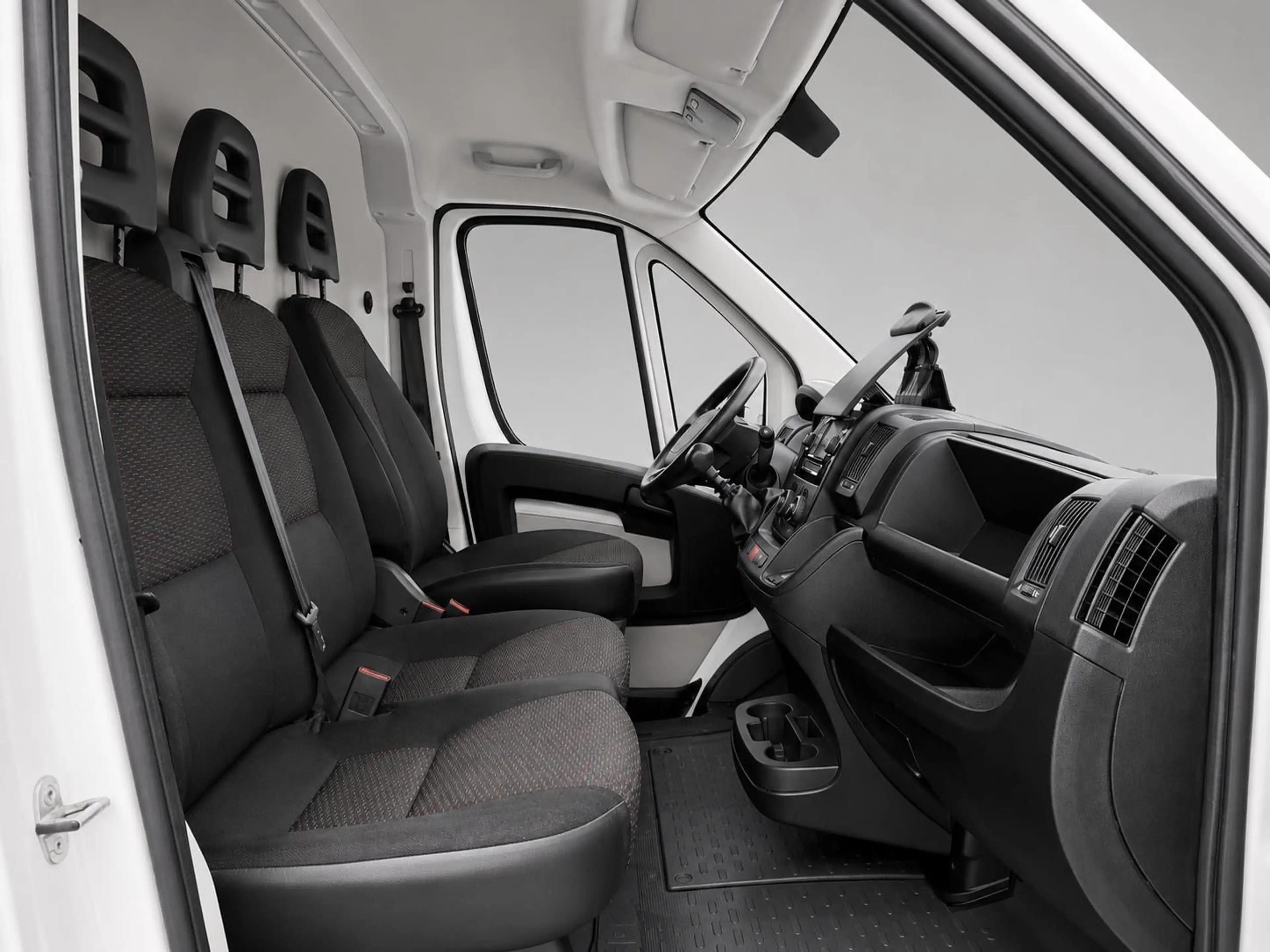 Peugeot Boxer Kasten 330 L1H1 Pro BlueHDi 130 * R-KAM * — photo 9