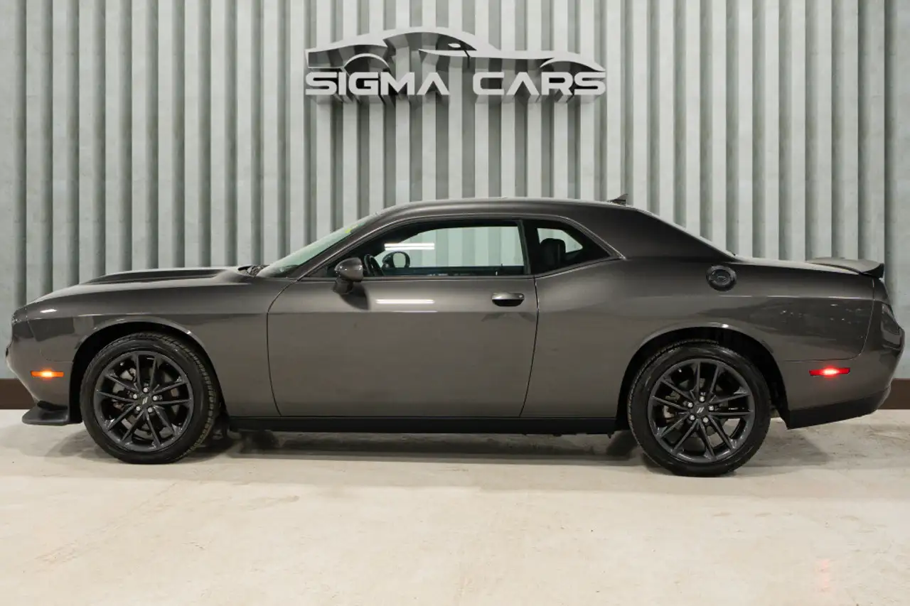 Dodge Challenger снимка Dodge Challenger