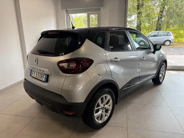 Renault Captur view 5